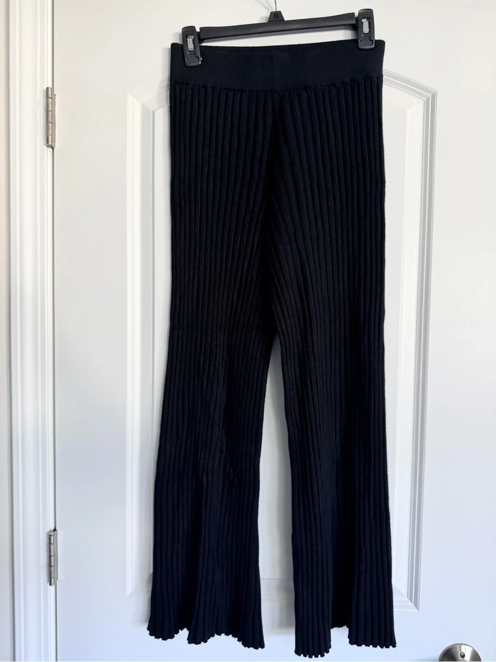 Milano - Women’s Ribbed Knit Black Pants